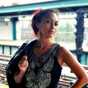 Top-rated, fast shipper! FOLLOW